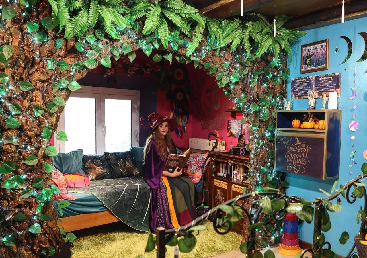 La Casa Di Strega Euphoria - Casa Vacanza Tra Arte E Magia 비테르보 외부 사진